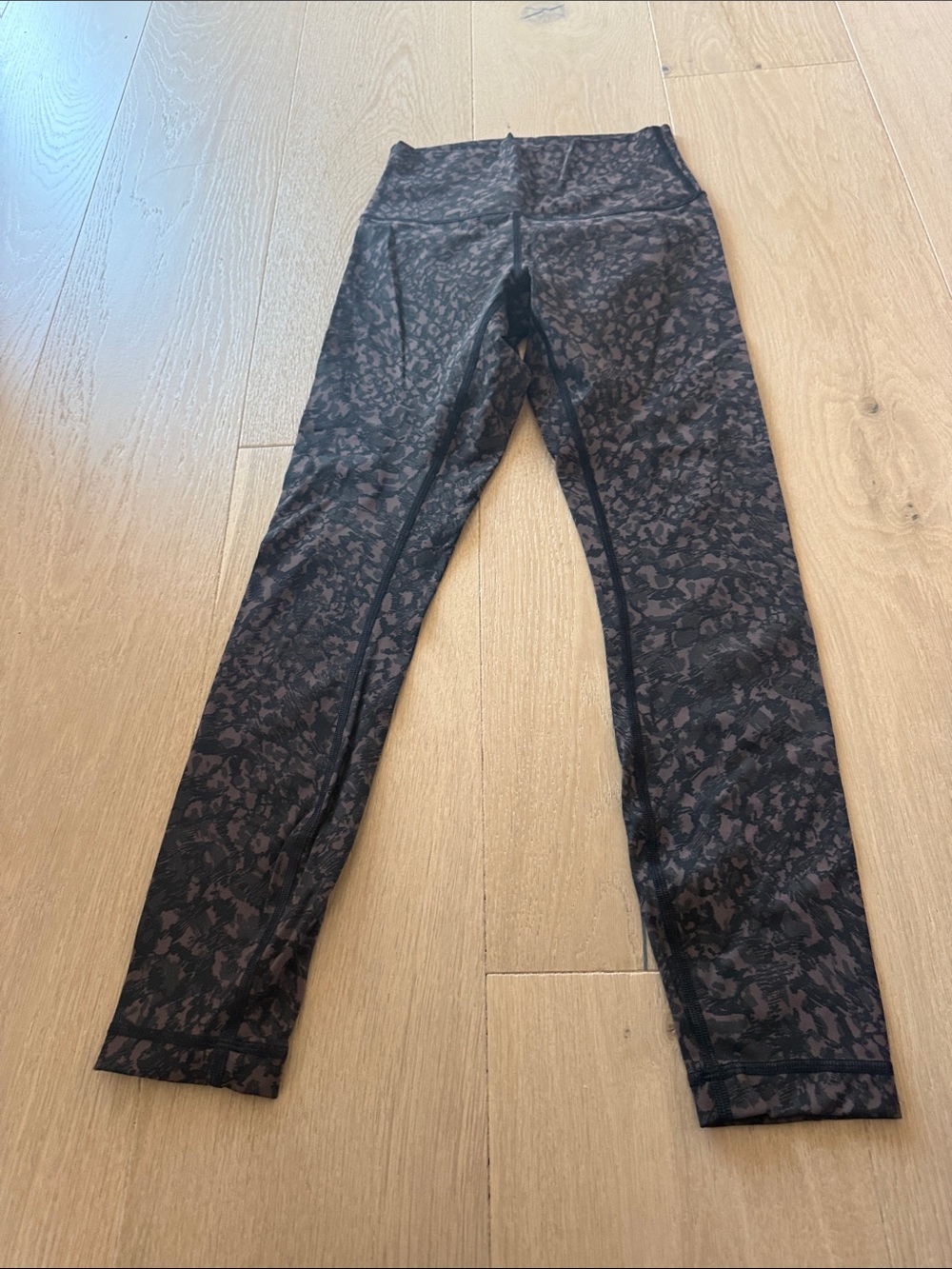 lululemon athletica Black and Dark Gray Printed Leggings